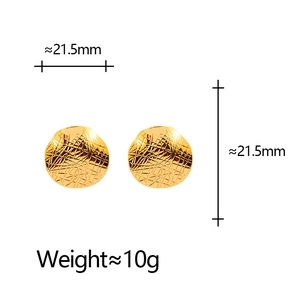 Golden round pleated stud earrings with textured leather pattern finish and 21.5mm size