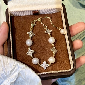 Artificial Pearl Bracelet With Cubic Zirconia Flower Charms Elegant French Luxury Style Adjustable Chain For Women