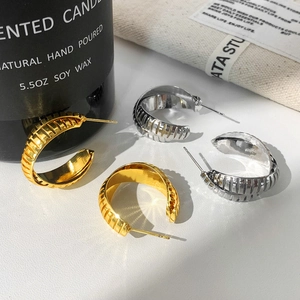 Orecchini A Cerchio A Forma Di C Texture A Costine Metallo Rame Minimalista Alla Moda Stile Industriale Accessorio Per Donne