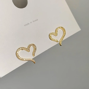 Heart Stud Earrings Gold Plated Copper With Zircon Dainty Minimalist Jewelry For Women Elegant Copper Earring Post Accessory