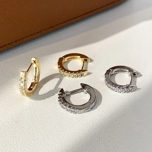 Boucles Oreilles Créoles Huggie Micro Pavé Zircon Cuivre Minimaliste Élégant Accessoire Mode Pour Femmes