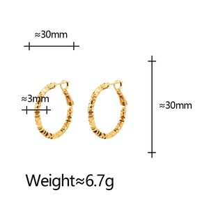 Minimalist 18K gold-plated geometric hoop earrings with hammered texture, 30mm diameter