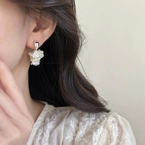 Orecchini A Lobo Con Fiori E Nappine Per Donna Elegante Stile Retrò Francese Gioielli In Rame Con Petali Di Resina