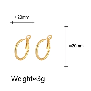 Matte gold hoop earrings measuring 20mm in diameter and weighing approximately 3g
