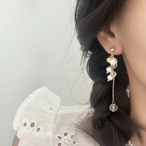 French vintage style long tassel earrings with white pearls and gold metal chain links