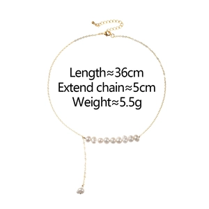 Collier élégant en perles d'eau douce naturelles avec chaîne dorée réglable et pendentif