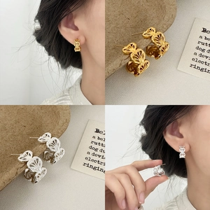 Hollow Heart C-Shaped Hoop Earrings Vintage Light Luxury Copper Metal Jewelry For Women