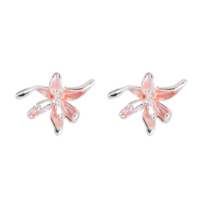 Rosafarbene Emaille-Blumenohrringe in Silberfassung, minimalistische Blumenstecker