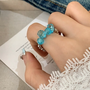 Chic beaded ring with blue faceted glass beads in Mickey shape on a silver beaded band