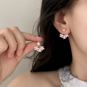 Sweet pink flower pearl stud earrings for women with elegant petal design
