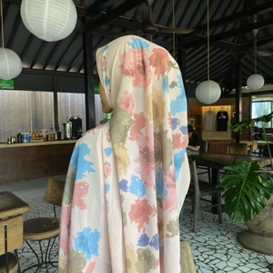 Damen Elegant Voile Blumen Schal Digital Druck Leicht Sonnenschutz Strand Schultertuch Reisen Hijab Zubehör
