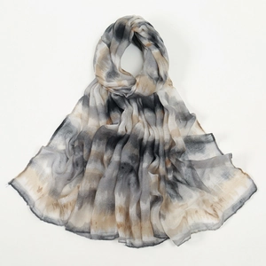 Sciarpa in voile floreale con stampa sfumata grigio nero per primavera estate