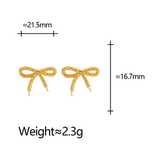 Golden bow stud earrings with textured surface and size dimensions in 21.5mm