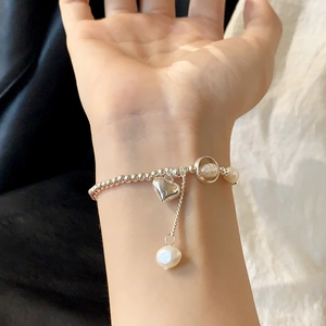 Elegant Beaded Bracelet With Freshwater Pearls Heart Pendant Copper Adjustable Minimalist Luxury Jewelry For Women