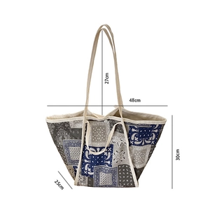 Tabla de tallas detallada del bolso tote de lona vintage con estampado de cachemira