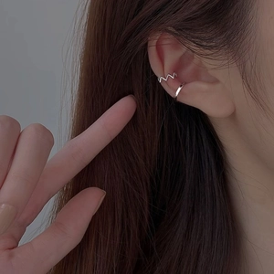 Orecchino A Clip Geometrico Ondulato In Rame Placcato Oro 18K Senza Buco Minimalista Elegante Per Donne Gioielli Moda