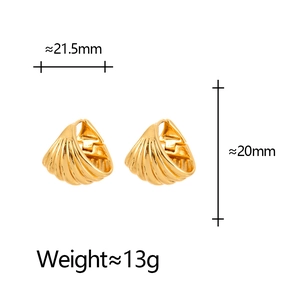 Textured gold-plated shell earrings with dimensions 21.5mm by 20mm and weight details