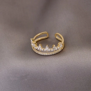 Elegant gold crown open ring with sparkling marquise zircons and white pearls