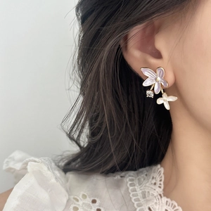 Elegant French lavender flower stud earrings with gold trim and crystal drop for women