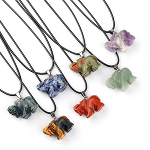 Collier Pendentif Éléphant Pierre Précieuse De Cristal Naturel Sculpté À La Main Animal Pierre De Soin Bijoux Spirituels Pour Femmes Hommes