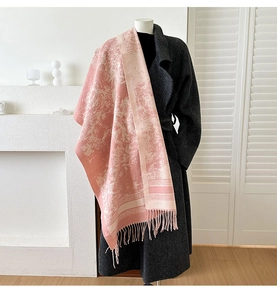 Detail of double-sided pink jacquard scarf with tree landscape and tassel fringe