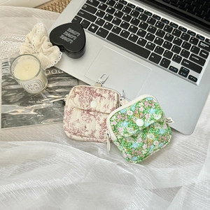 Mini floral fabric storage pouches with metal hooks and zipper closure for accessories