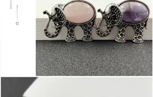 Détails de pendentifs éléphant en argent vintage avec quartz rose et pierres d'améthyste