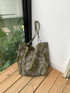 Olive green paisley canvas tote bag with large capacity for travel and daily use