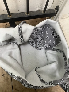 Vintage gray paisley canvas tote bag with large capacity and matching fabric handles