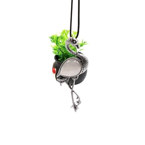 Collana con ciondolo a fenicottero esagerato con finitura argento vintage e gemma