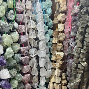 Variété de perles en cristal brut naturel et pierres minérales pour création de bijoux DIY
