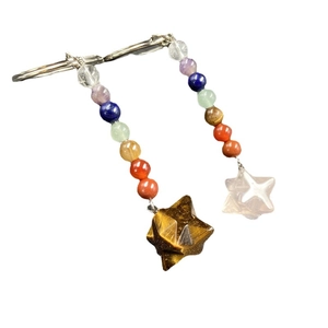 Portachiavi Merkaba con pietre naturali sette chakra e ciondoli a stella