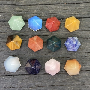 Set de 12 piedras piramidales hexagonales de ágata de cristal natural en rejilla 3x4