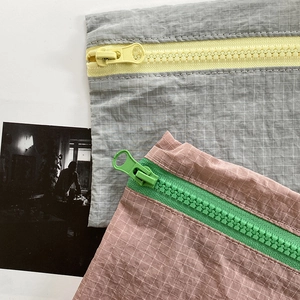 Duo-Farbton Nylon-Netztaschen mit kräftigen Harzreißverschlüssen und Gitterstruktur