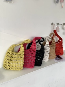 Handmade crochet hollow tote bags in six vibrant colors for summer beach outings