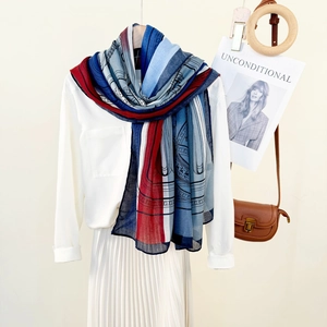 Fashionable European style scarf with luxury geometric patterns for women holiday gifts