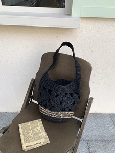 Sac fourre-tout en paille rétro avec fleurs au crochet ajourées pour vacances à la plage
