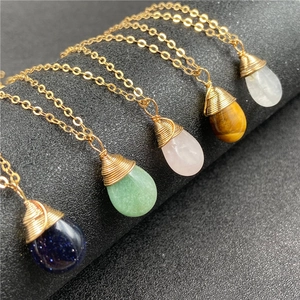 Collar con Colgante de Gota de Agua de Piedra Natural Collar de Lágrima de Cristal Envuelto en Alambre Hecho a Mano Joyería