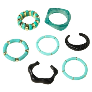 7-piece Bohemian jewelry set with acrylic curved beads and resin bracelets in blue and black