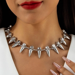 Punk Spike Choker Necklace Silver Tone Metal With Rhinestones Gothic Hip Hop Rivet Statement Jewelry For Women