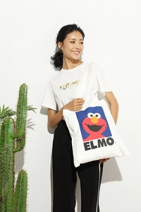 Detailansicht der großen weißen Elmo Segeltuch-Schreibwarentasche mit Tragegriff