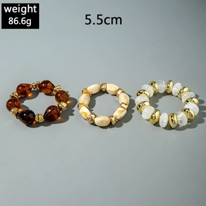 Retro acrylic beaded bracelet set with matte texture and amber water-drop beads