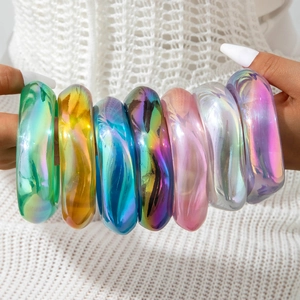 Chunky Iridescent Resin Bracelet Wide Irregular Geometric Colorful Laser Aurora Bangle Fashion Jewelry For Women