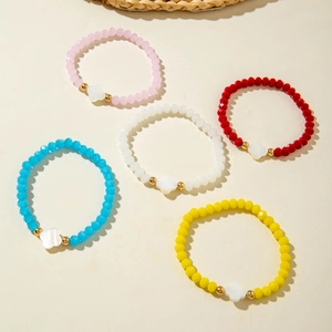 Five-piece colorful crystal bead bracelets set with white clover shell pendants