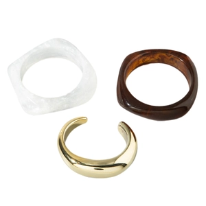 Three-piece set with marble resin, tortoiseshell resin and golden metal cuffs