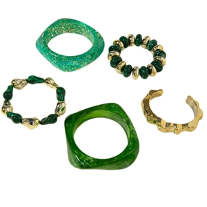 Vintage emerald green resin bangles and gold beaded stretch rings five-piece jewelry set