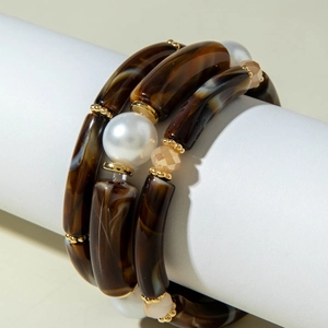 Retro multi-layer acrylic tube bead bracelet with brown tortoiseshell beads and white pearls