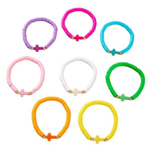 Ensemble de bracelets bohèmes extensibles en argile polymère avec pendentifs croix