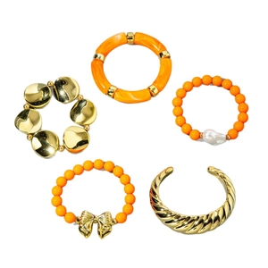 Coffret de 5 bracelets dorés avec perles orange, pendentif nœud et jonc torsadé chic