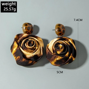 Detailed size and weight specs of leopard print fabric rose earrings, 7.4cm height